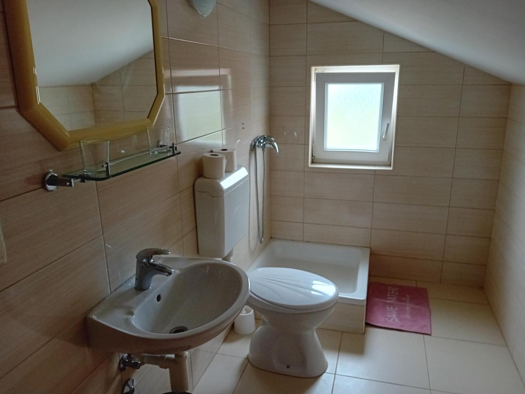 Apartmani Ana I Predrag Лопар Номер фото