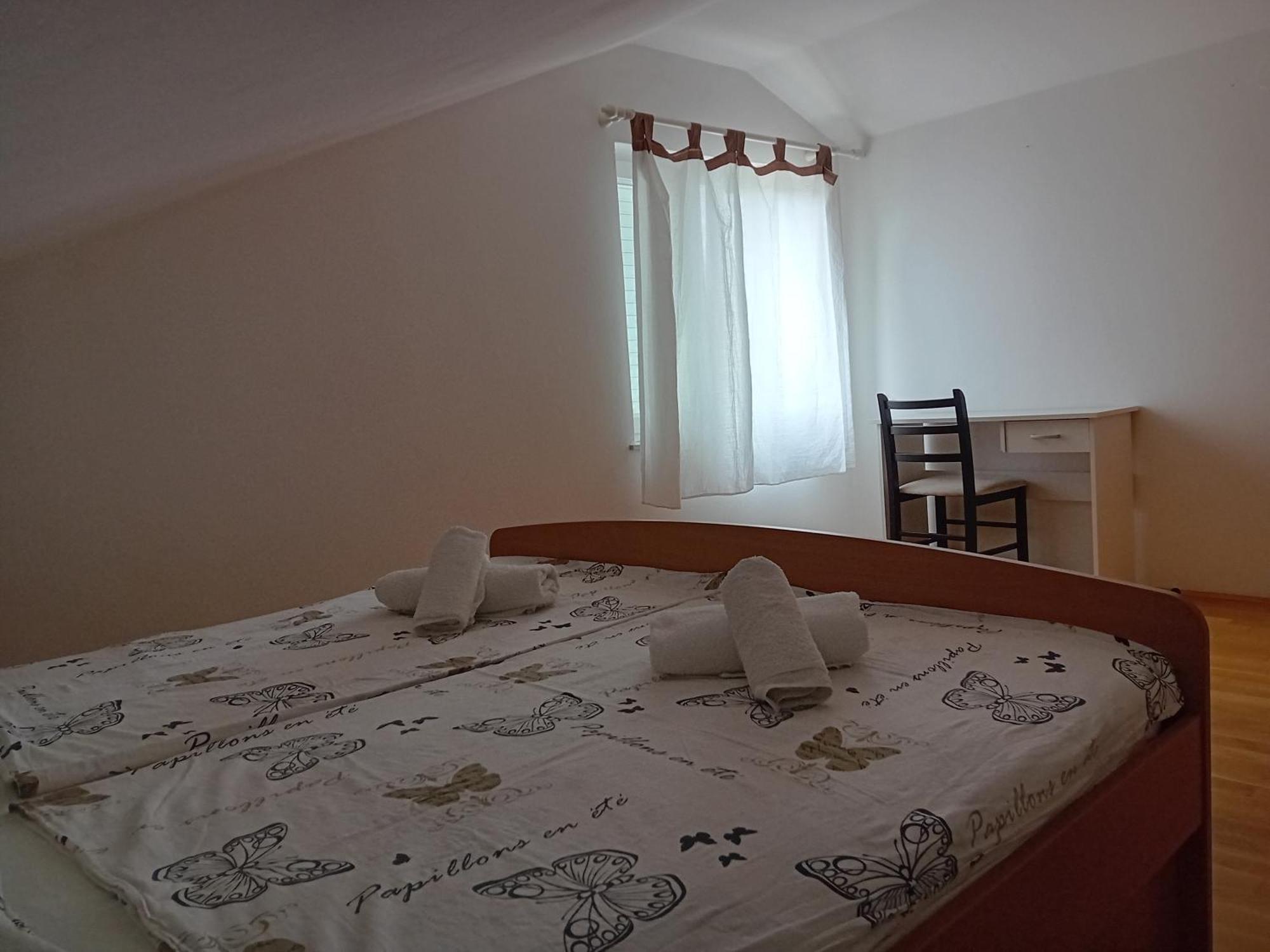 Apartmani Ana I Predrag Лопар Номер фото
